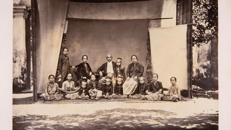 Schwarzweiß-Fotografie einer Familie, Museum am Rothenbaum